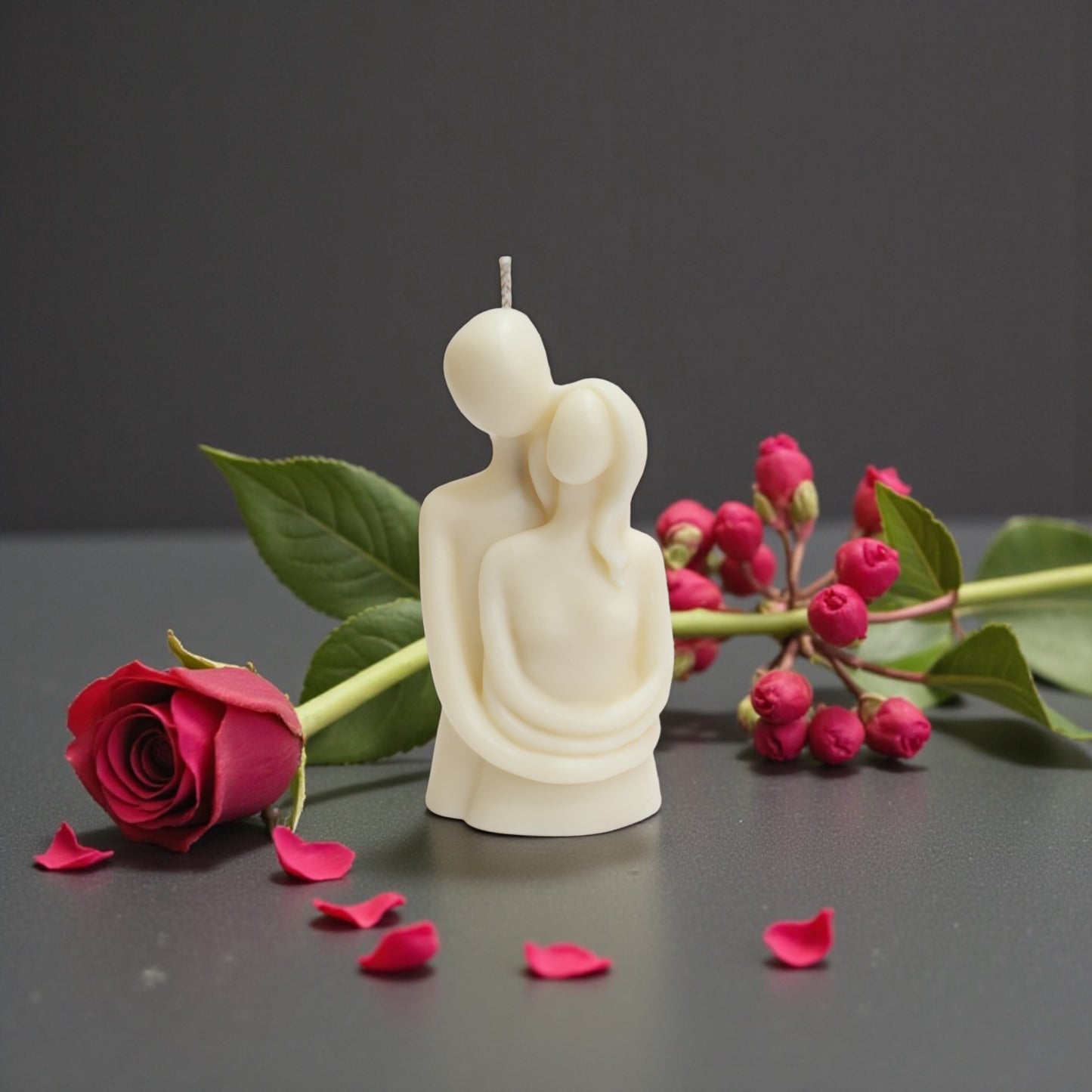 Couple Hug Candle